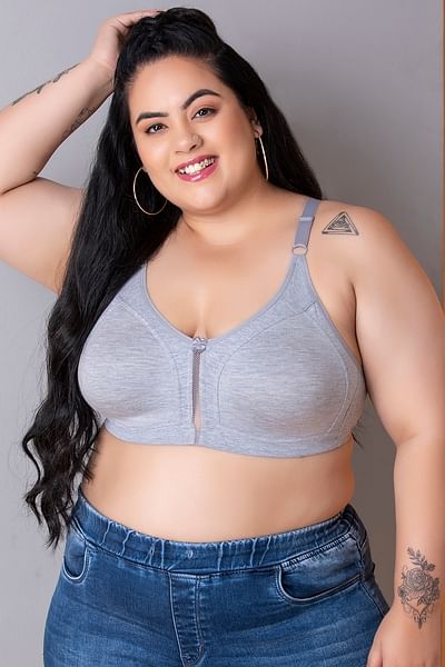 Non-Padded Non-Wired Full Coverage Spacer Cup Bra in Light Grey