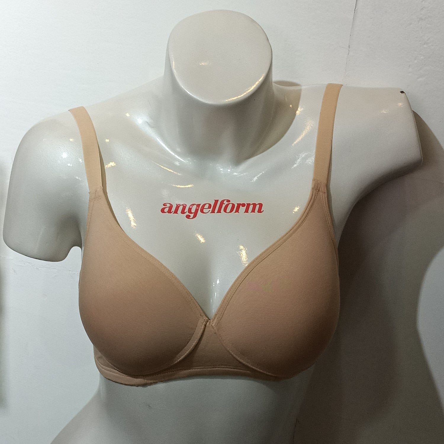 AO39 Enamor Non Padded, non wired, non wired bra - bare essentials