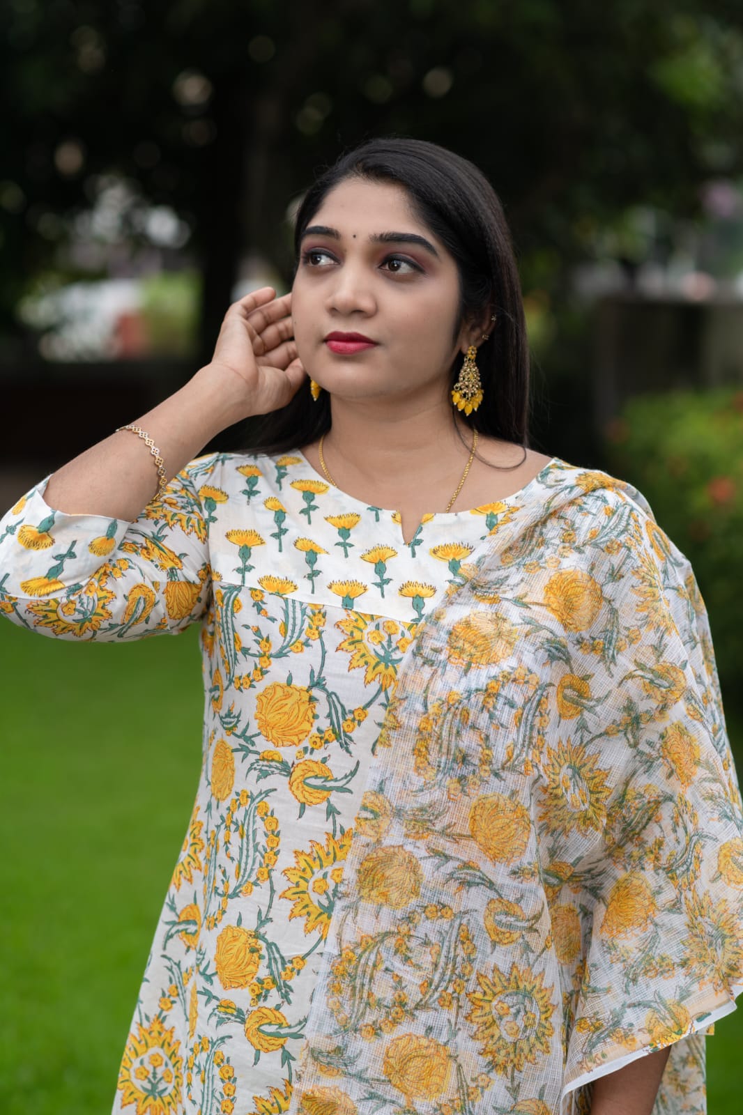 House of Zaira Kurti Set Stock 1