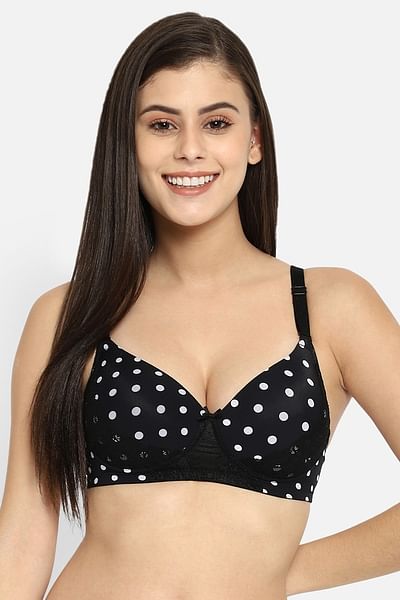 Clovia Lightly Padded Non-Wired Full Coverage Polka Print Multiway T-shirt  Bra In White 